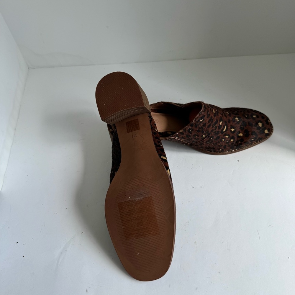 Madewell The Carey Mule in Painted Leopard Calf Hair. Size 10 - Picture 11 of 16